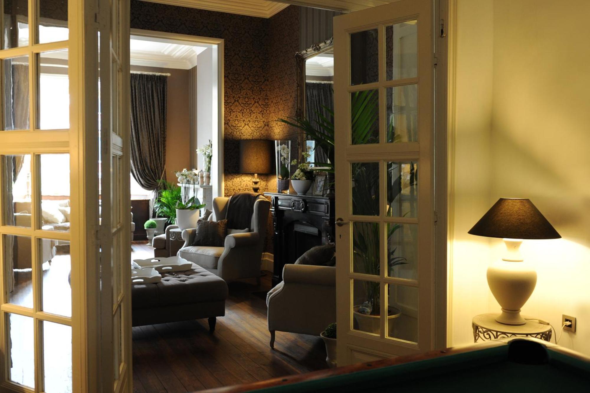Charmehotel Villa Saporis Хаселт Екстериор снимка