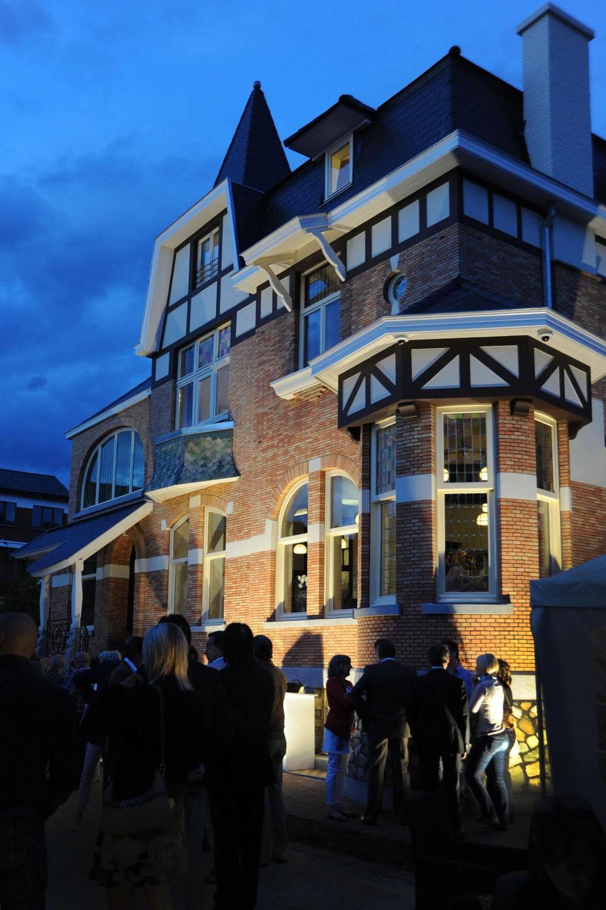 Charmehotel Villa Saporis Хаселт Екстериор снимка